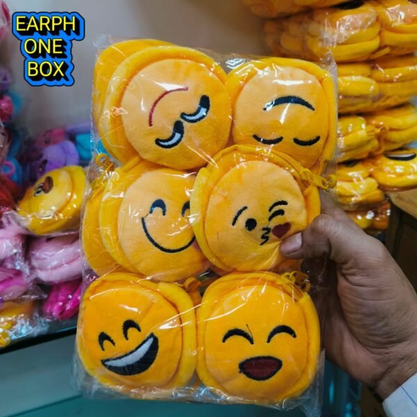 Earphones box in fancy design