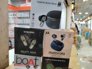 Boat Motorola Realme One plus Samsung Mix Model Buds