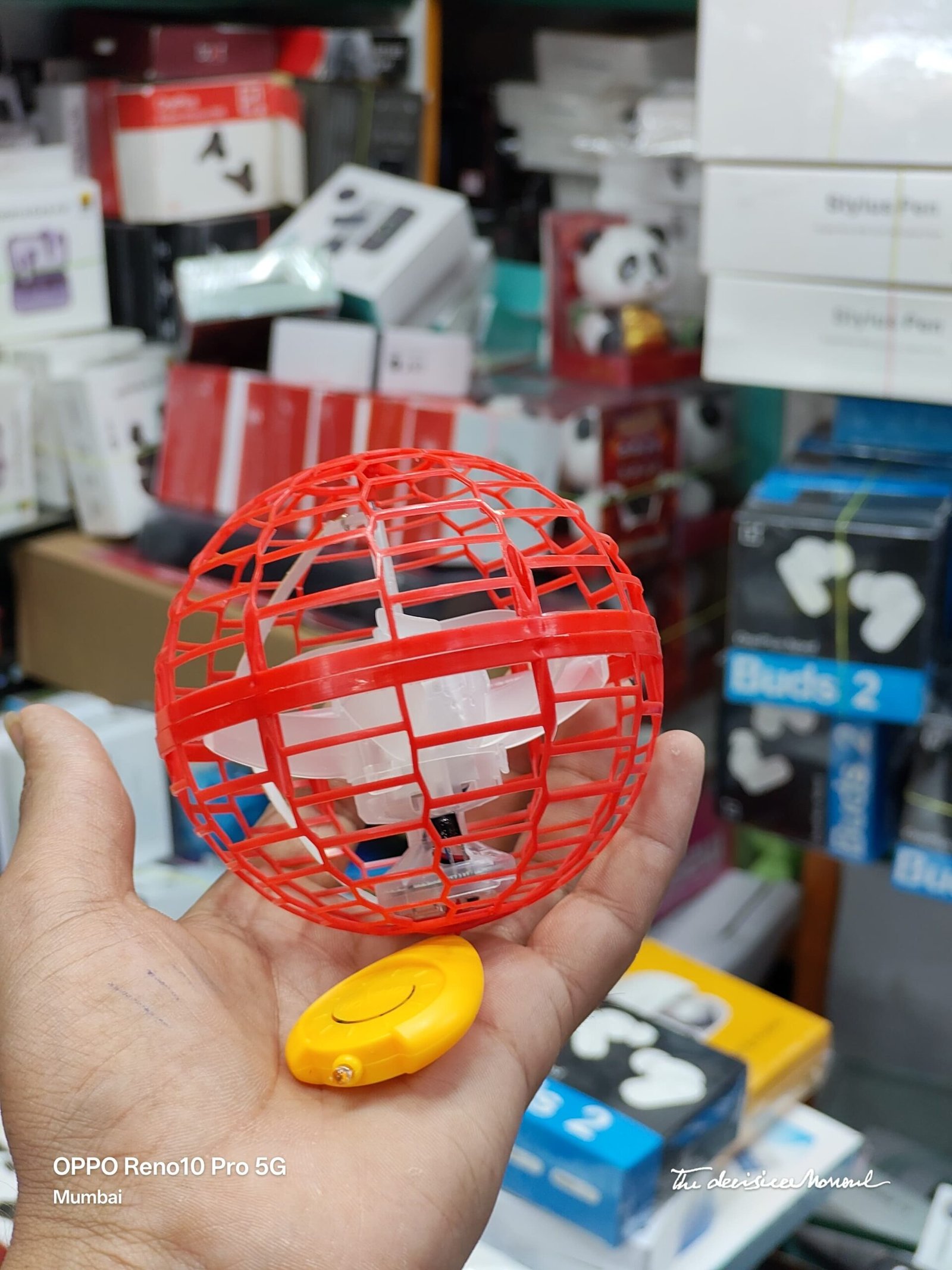 Rechargeable Flying Spinner Ball With Remote & Led Light - Image 2