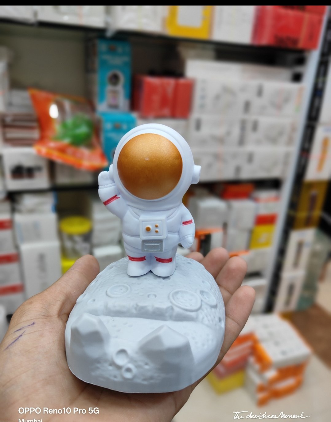 Astronaut Mobile Desktop Stand - Image 2
